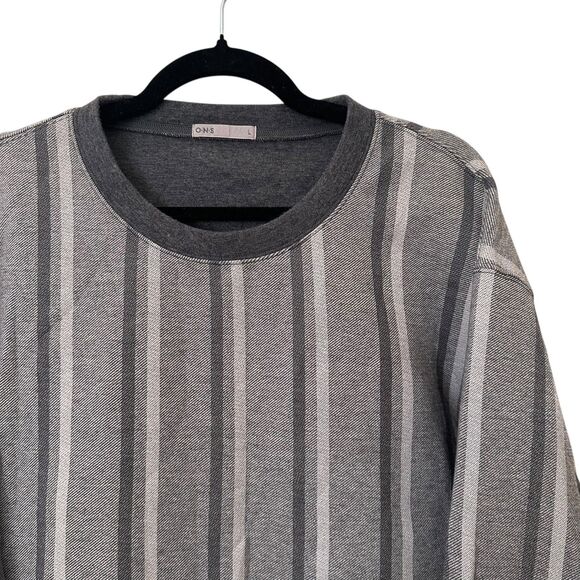 ONS CLOTHING Striped Side Zip Crewneck Sweatshirt Large - Picture 4 of 5